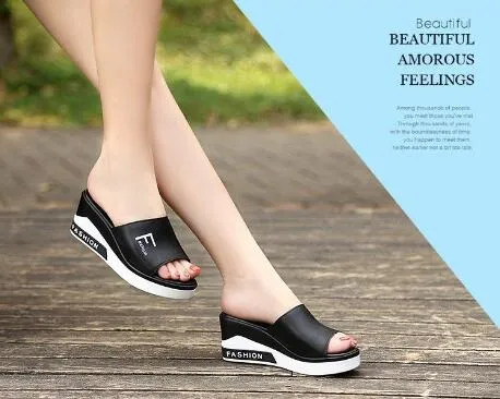 Summer Outdoor Women's Wedges Slippers Slip-On Shoes Woman Flat Peep Toe Breathable Soft Platform Leather Sandals Platform Shoes