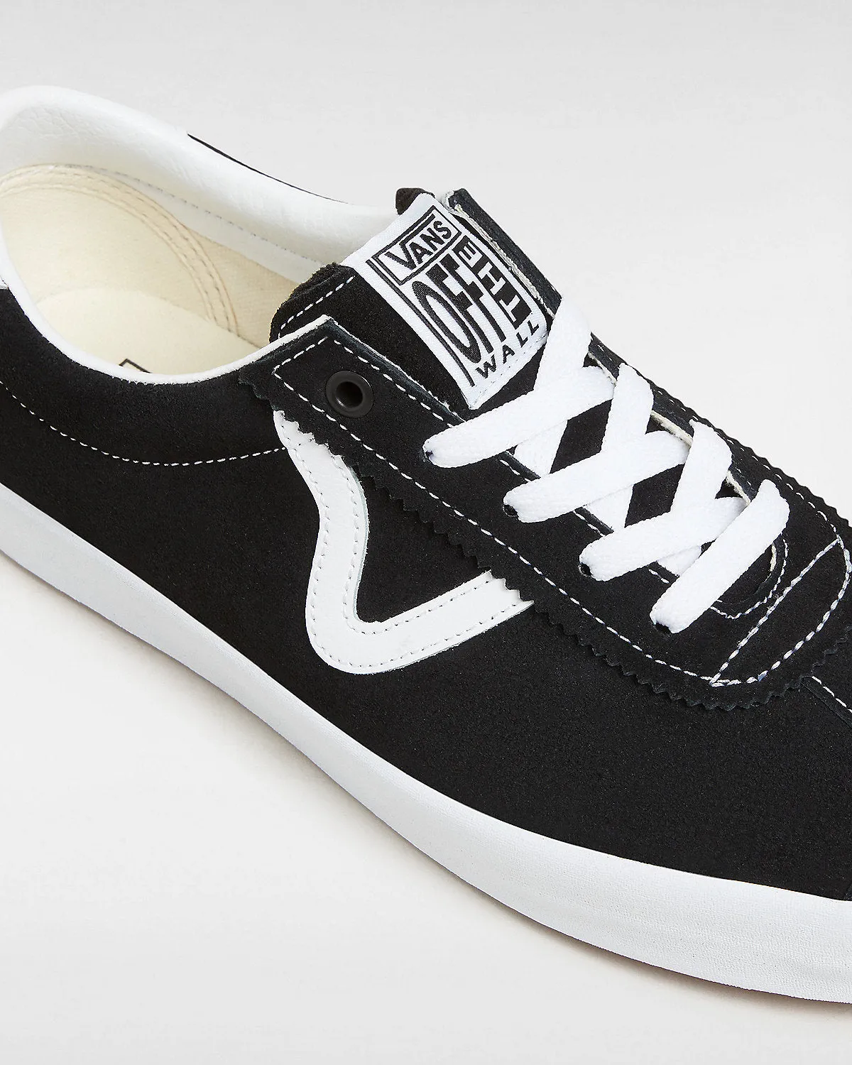 VANS Unisex Sport Low Trainers - Black / White